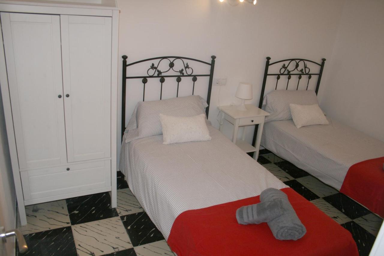 Fantastic, 100 Meters From The Beach Apartment