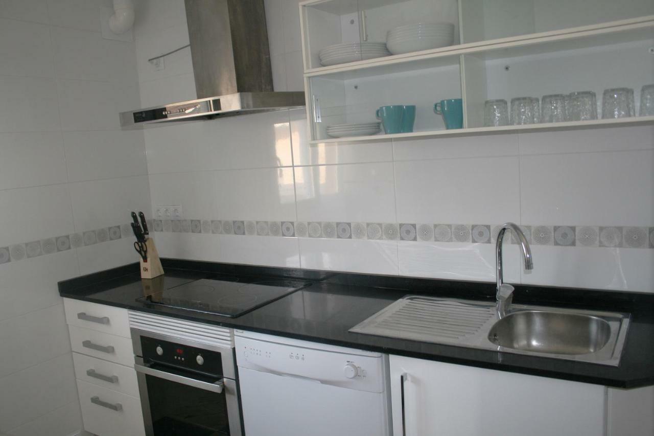 Fantastic, 100 Meters From The Beach Apartment *