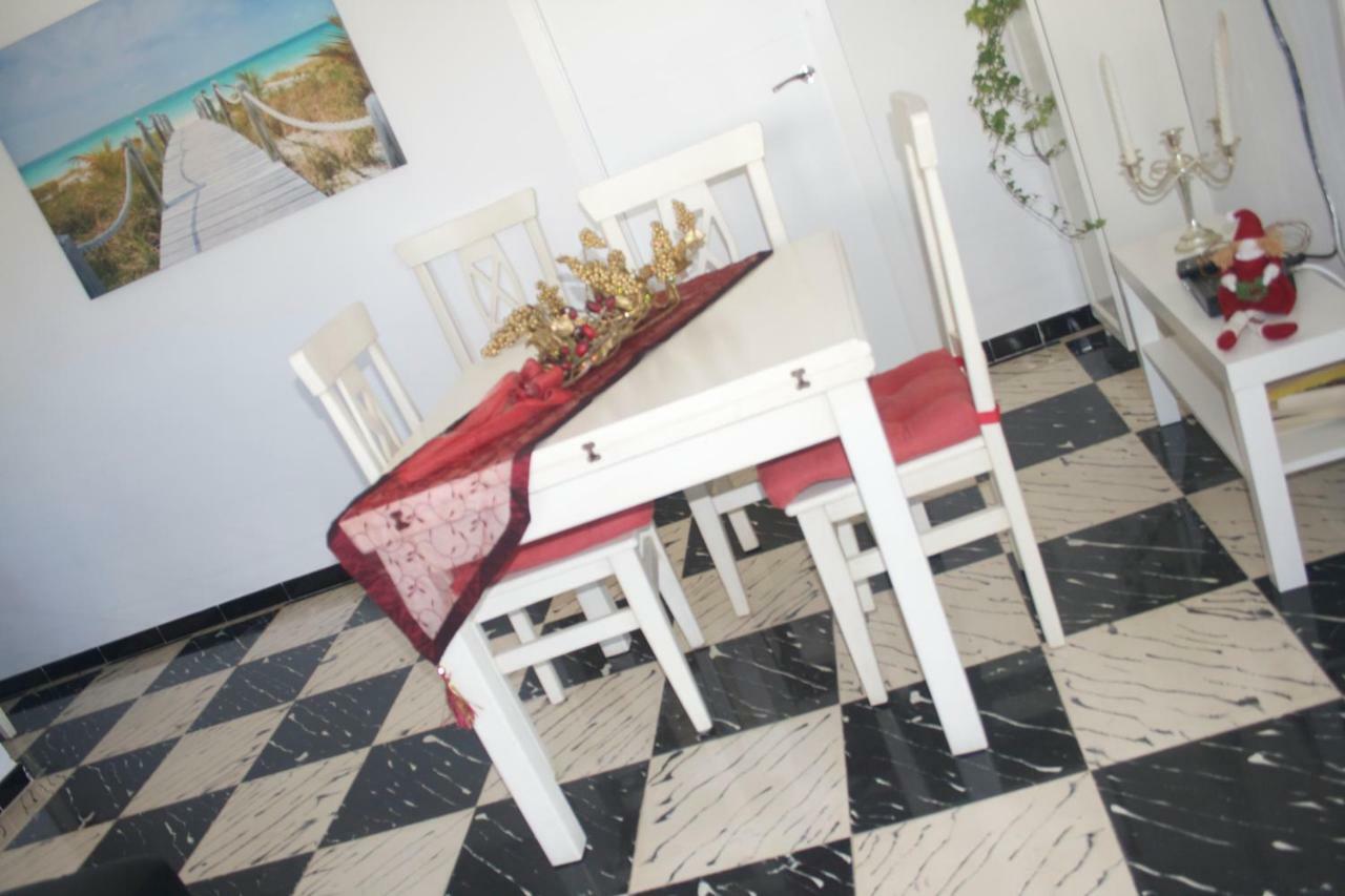 Fantastic, 100 Meters From The Beach Apartment *